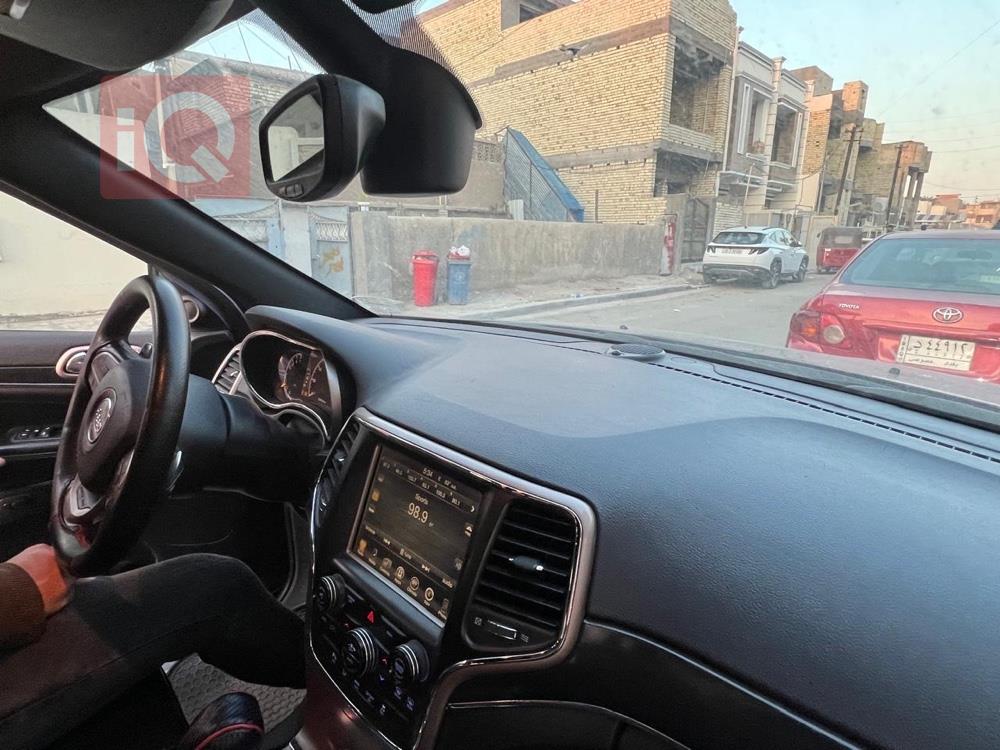 جيب جراند شيروكي